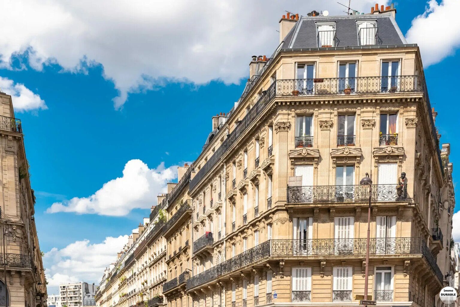 Réhabilitation d'un immeuble Second Empire en logements sociaux à Paris