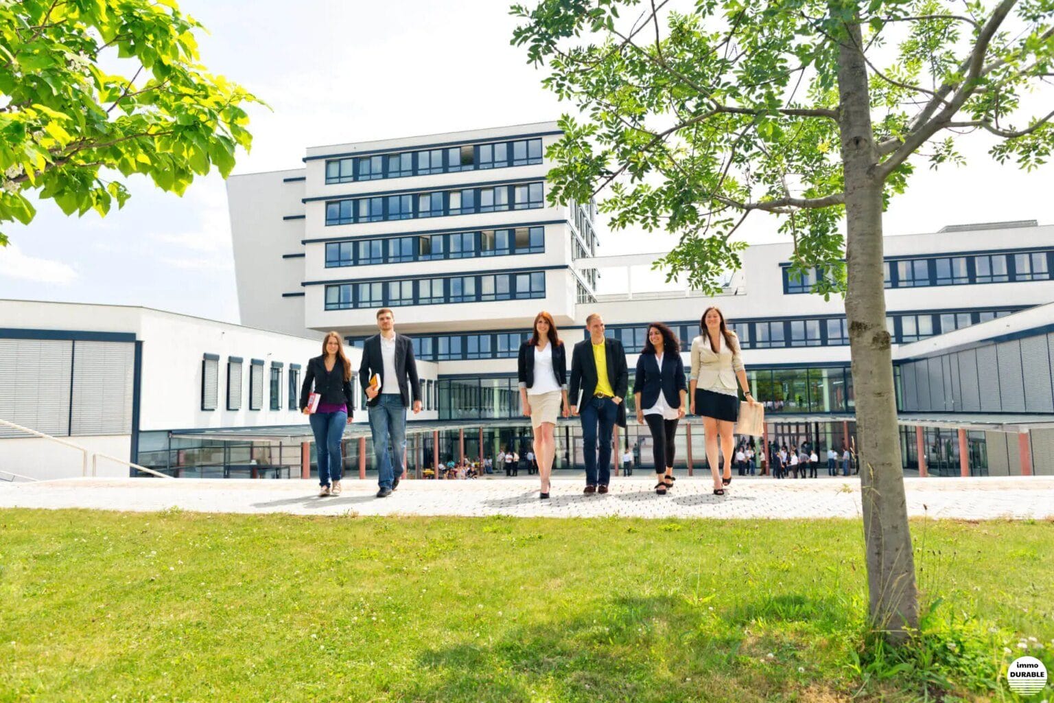 Création d'un campus éco-responsable à Ivry-sur-Seine en 2025