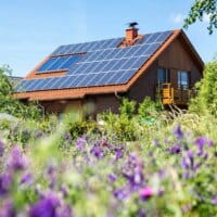 Panneaux solaires sur les toitures : une proposition de loi révolutionnaire pour simplifier leur installation